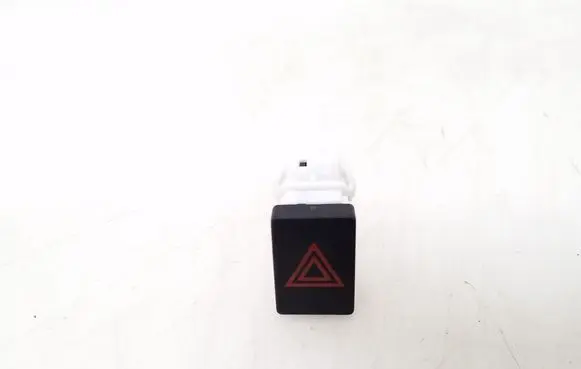 Nissan Qashqai Hazard light switch 