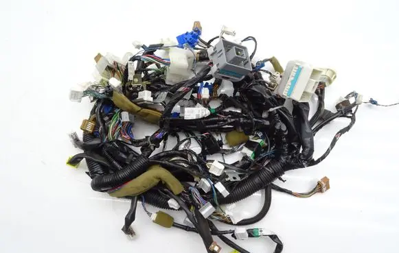 Nissan Patrol Y61 Front door wiring loom 24010VC601