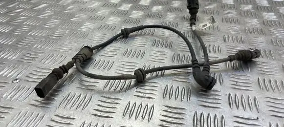Porsche Cayenne (92A) ABS brake wheel speed sensor 7P0971279A