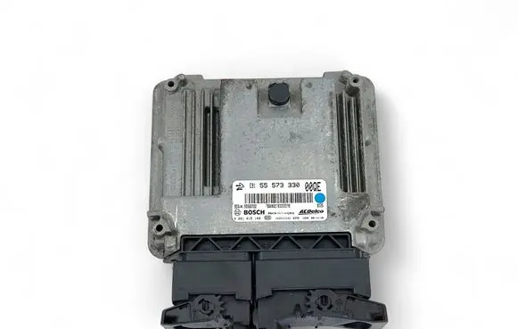 Opel Insignia A Engine control unit/module 55573330 55566722 0281015149