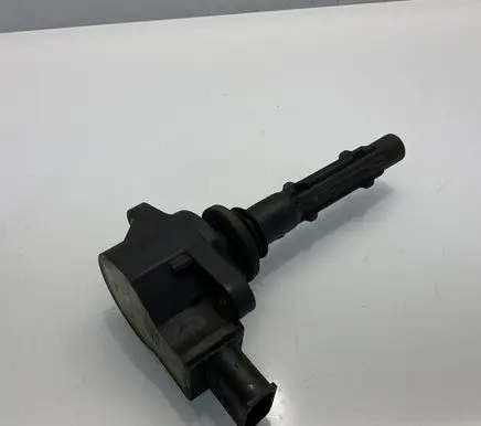 Mercedes-Benz CLS C219 High voltage ignition coil A0001501980 0001501980