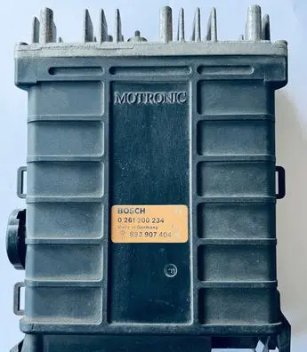Volkswagen PASSAT B3 Engine control unit/module 0261200234 893907404