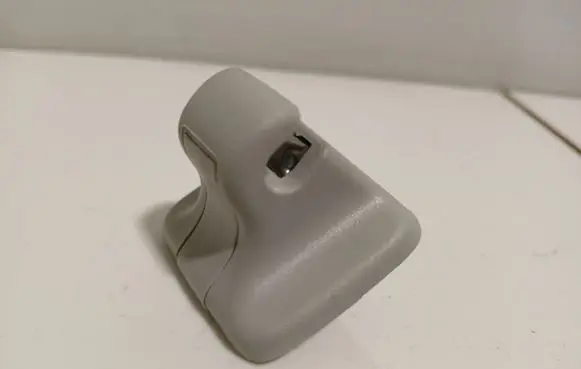 Volkswagen PASSAT B7 Sun visor clip/hook/bracket 1K0657581S
