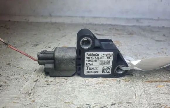 Land Rover Discovery 4 - LR4 Airbag deployment crash/impact sensor 5H2Z14A686BA 280612