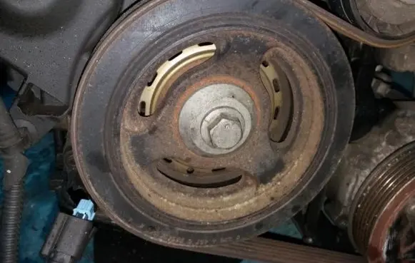 Peugeot 207 Crankshaft pulley