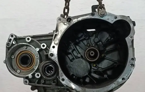 Hyundai Tucson TL Manual 6 speed gearbox TN28FU380632 TN28