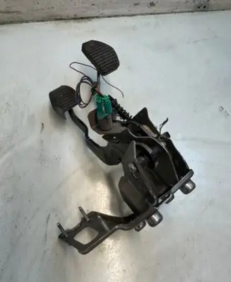Citroen Berlingo Pedal assembly 0943211408
