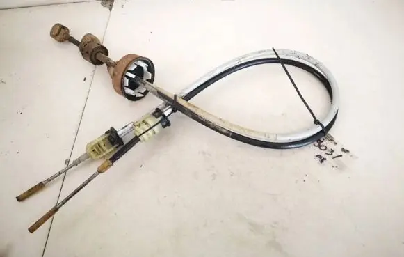 Opel Astra H Gear shift cable linkage