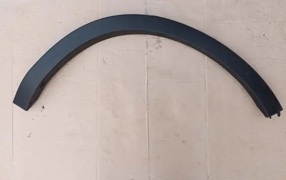 Volvo XC40 Front arch trim 32368188