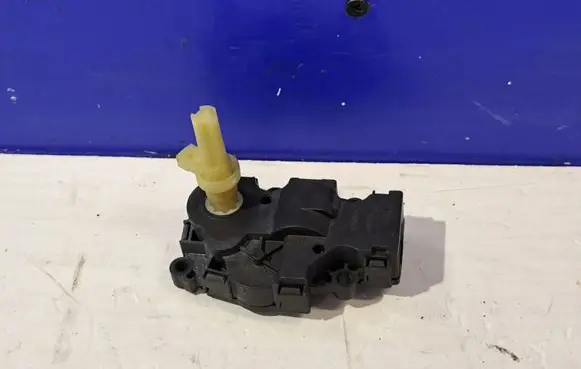 Volvo S90, V90 A/C air flow flap actuator/motor 31407766 412650920