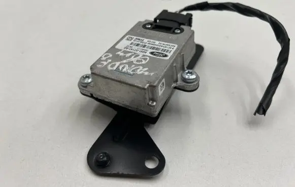Ford Mondeo Mk III ESP acceleration yaw rate sensor 6G913C187AG