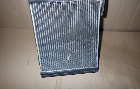 Air conditioning (A/C) radiator (interior)