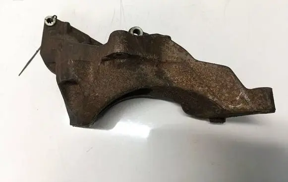 Land Rover Discovery 3 - LR3 Engine mounting bracket 4H2Q10239EB
