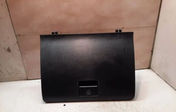 Toyota Corolla Verso E121 Glove box 555510F010