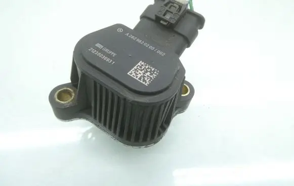Mercedes-Benz CLA C118 X118 Vacuum valve A2829820200