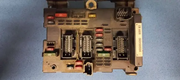 Peugeot 307 BSM Control unit 9650664080 34024811 BSMB3