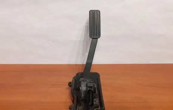 Jaguar XF X250 Accelerator throttle pedal 9X239F832BA 7046