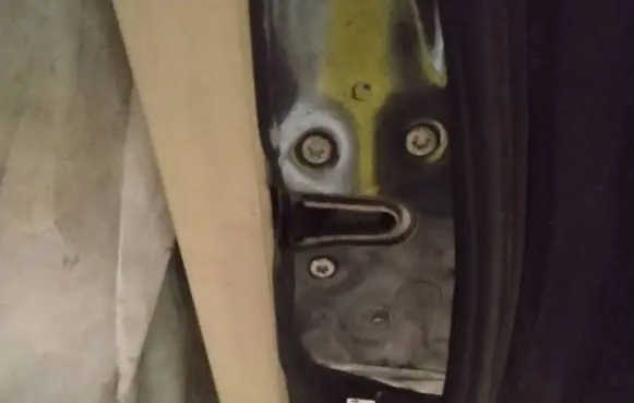 Chrysler Sebring (JS) Rear door lock