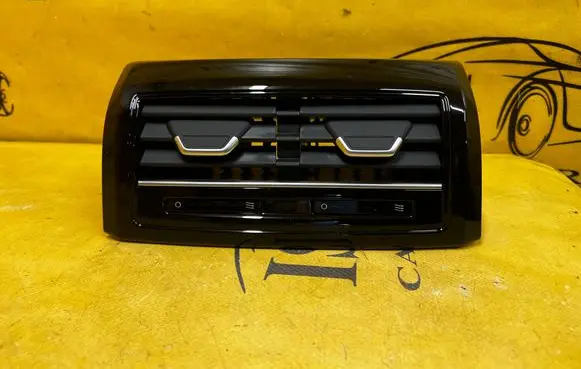 Audi A8 S8 D5 Rear air vent grill 4N0819203 14S 4N0820911