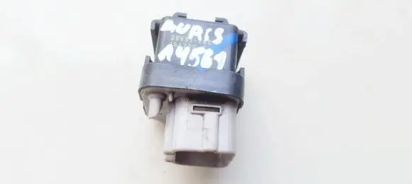 Toyota Auris 150 Glow plug pre-heat relay 2861067010 28610-67010