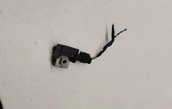 BMW 5 F10 F11 Airbag deployment crash/impact sensor 779224177