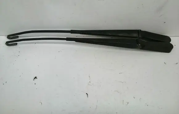 Opel Zafira A Front wiper blade arm
