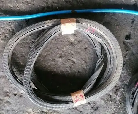 Ford Mondeo MK V Rubber seal loading door 