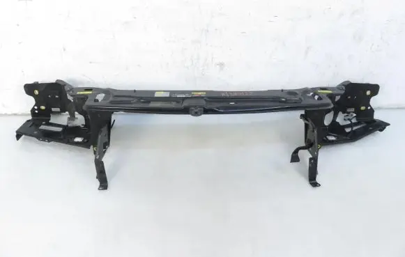 Volvo XC90 Radiator support slam panel bracket 