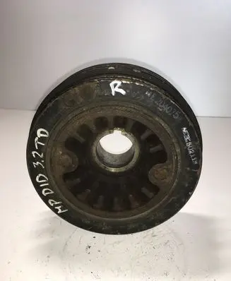 Mitsubishi Pajero Crankshaft pulley