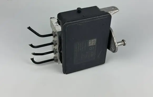 Mercedes-Benz GLC X253 C253 ABS Pump A2539011400 10062533381 10091515643