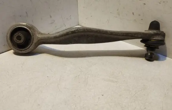 Audi A4 S4 B5 8D Front control arm AUTC0678P