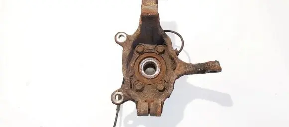 Front wheel hub