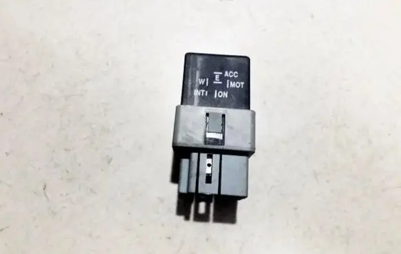 Volvo S40, V40 Other relay mb953394 72hm100