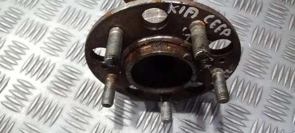 KIA Ceed Rear wheel hub
