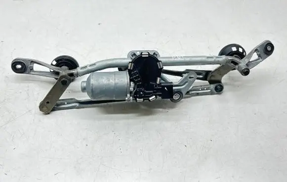 Nissan Pulsar Front wiper linkage and motor 0390243237