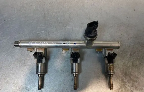 Suzuki Vitara (LY) Fuel injectors set 0261545124