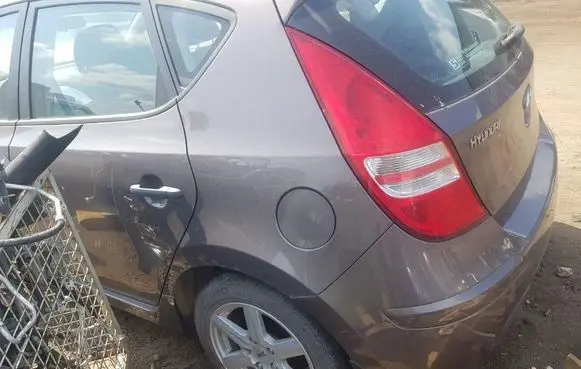 Hyundai i30 Door (2 Door Coupe) brak