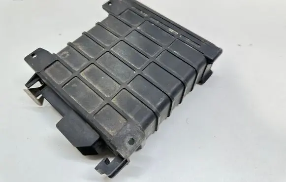 Volkswagen PASSAT B3 Engine control unit/module 321906263B 0280800042