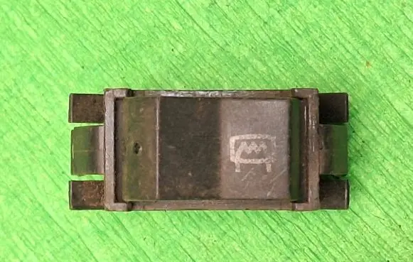 Volkswagen Golf I Windscreen/window heater switch 175959621