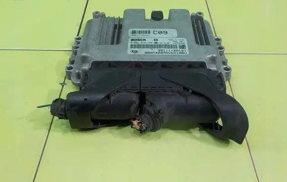 KIA Soul Engine control unit/module 0281016426