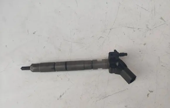 Audi Q7 4L Fuel injector 059130277S 041208 0445115024