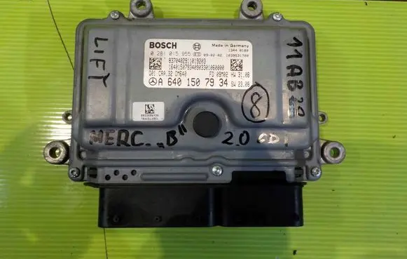 Mercedes-Benz B W245 Engine control unit/module A6401507934 11AB28