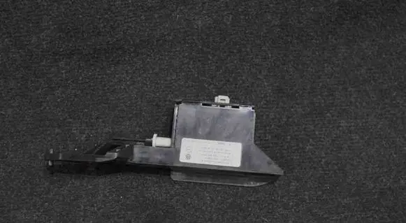 Volkswagen PASSAT B8 Other devices 3G9862160