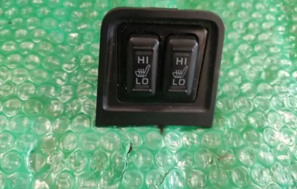Mitsubishi Outlander Seat heating switch 