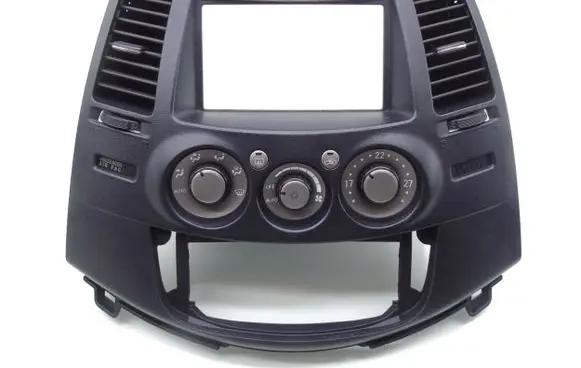 Mitsubishi Grandis Climate control unit 7820A207