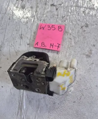 Alfa Romeo 147 Front door lock 46556534