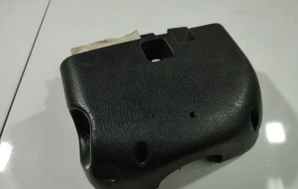 Steering wheel column trim