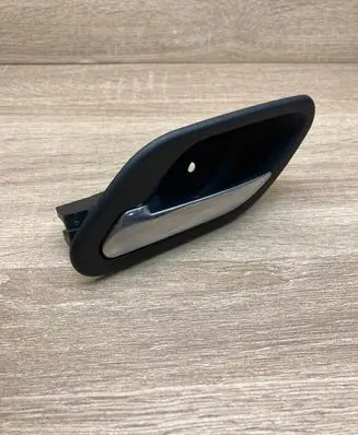 BMW 5 E39 Front door interior handle 7032925