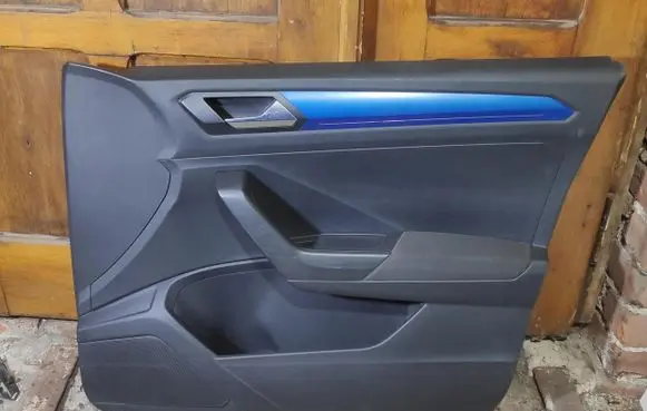 Front door card panel trim