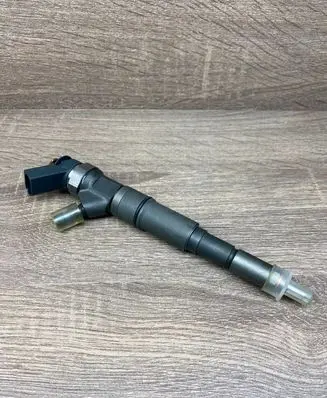 BMW X5 E53 Fuel injector 7789661 7ZS3C5